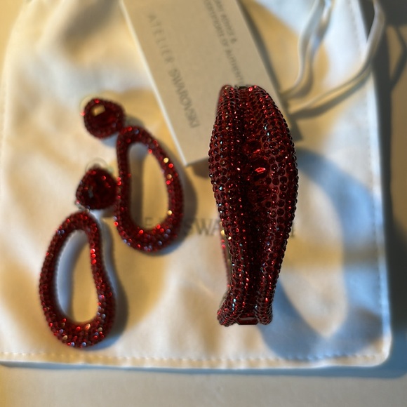 Authentic Atelier Swarovski Exclusive Red Set - Picture 16 of 17